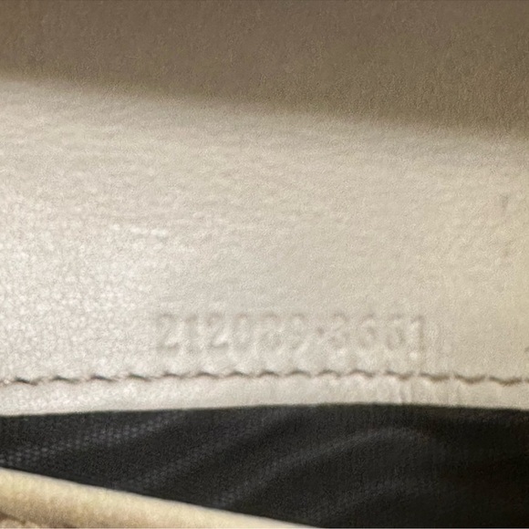 Gucci Guccissima Leather Script Flap Continental Wallet - Picture 6 of 10